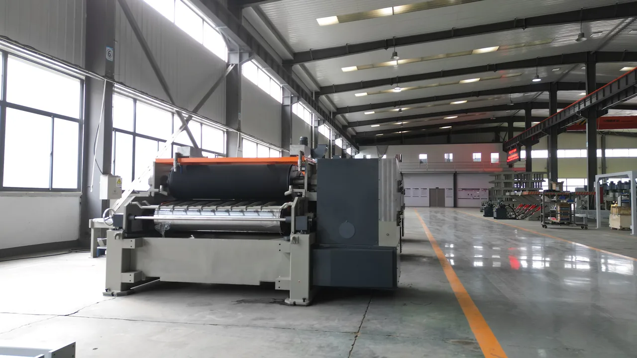 Automatic Glue Spreader Loading System