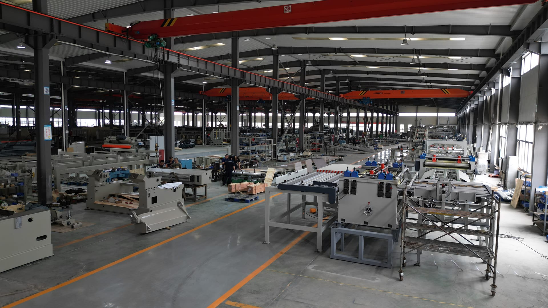 Hanvy Heavy Veneer Machinery Assembly Workshop