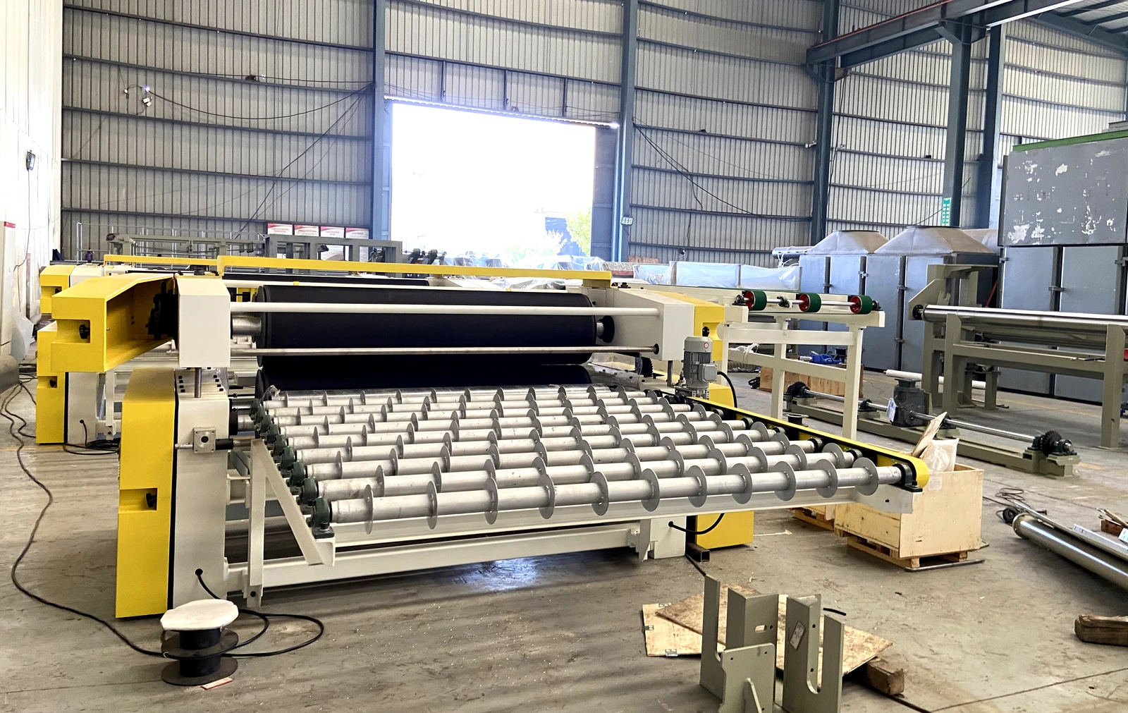 MH61-2700 Precision Double-Side Veneer Glue Spreader