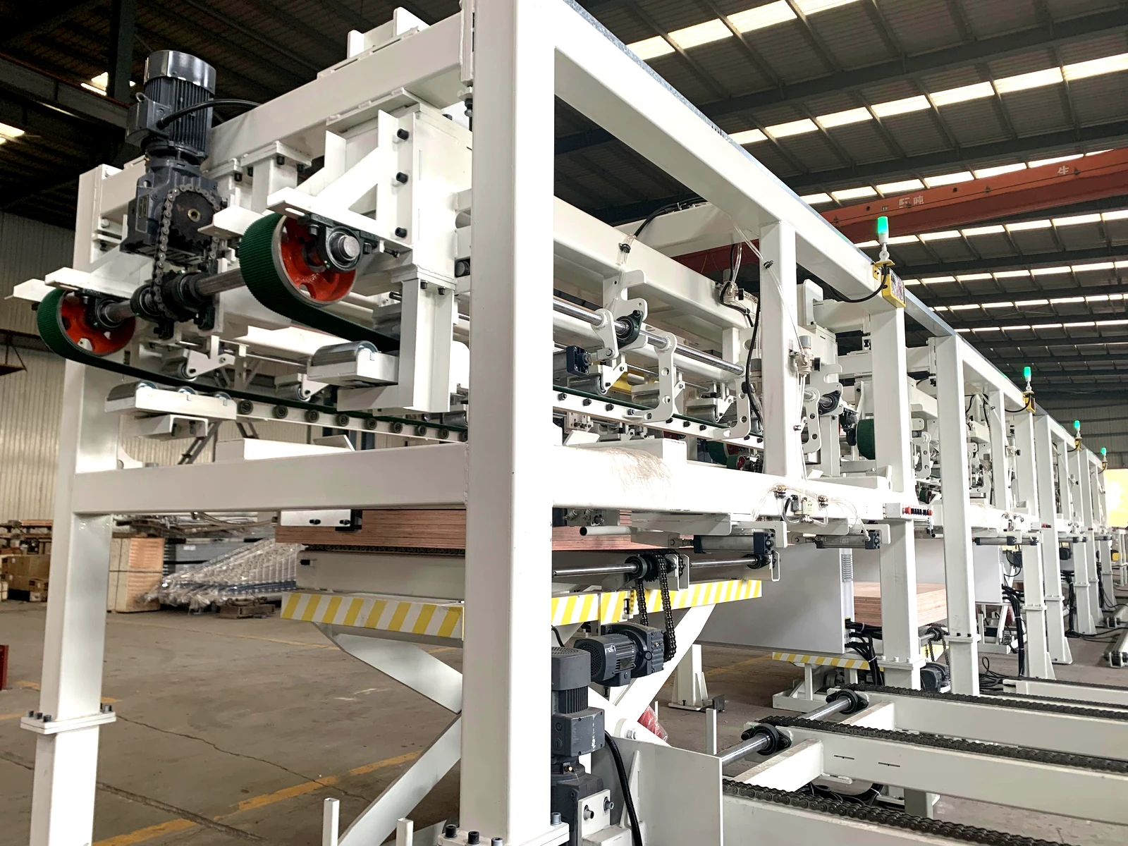 BSG2213R-R Heavy-Duty Wide Belt Calibrating & Sanding Machine